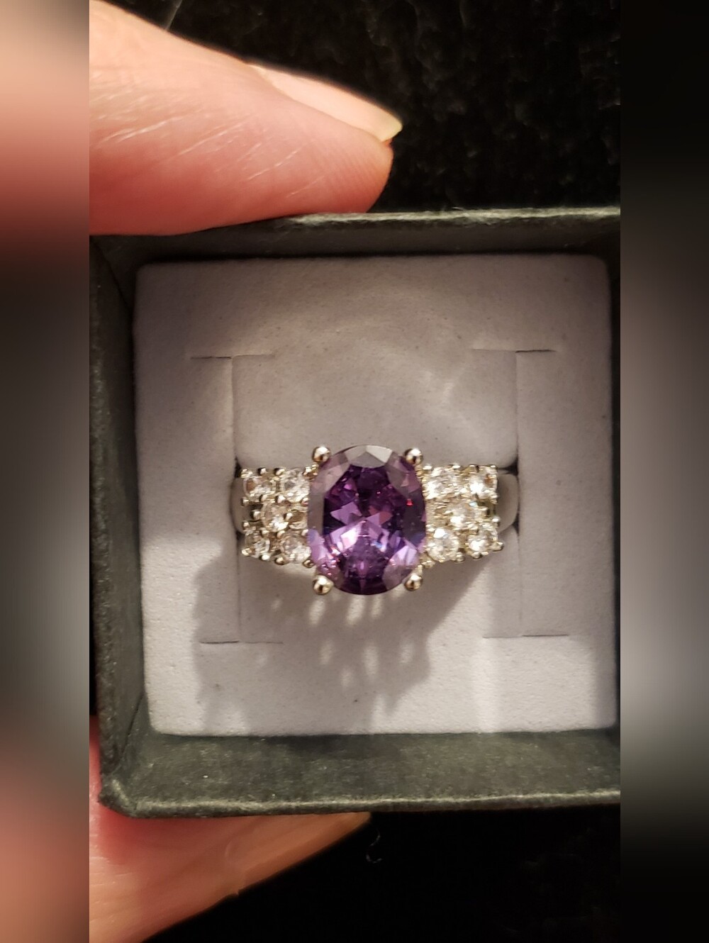 NEW SZ 7 STERLING Amethyst Purple Fashion Ring Oval Cut In Silver W White Stones